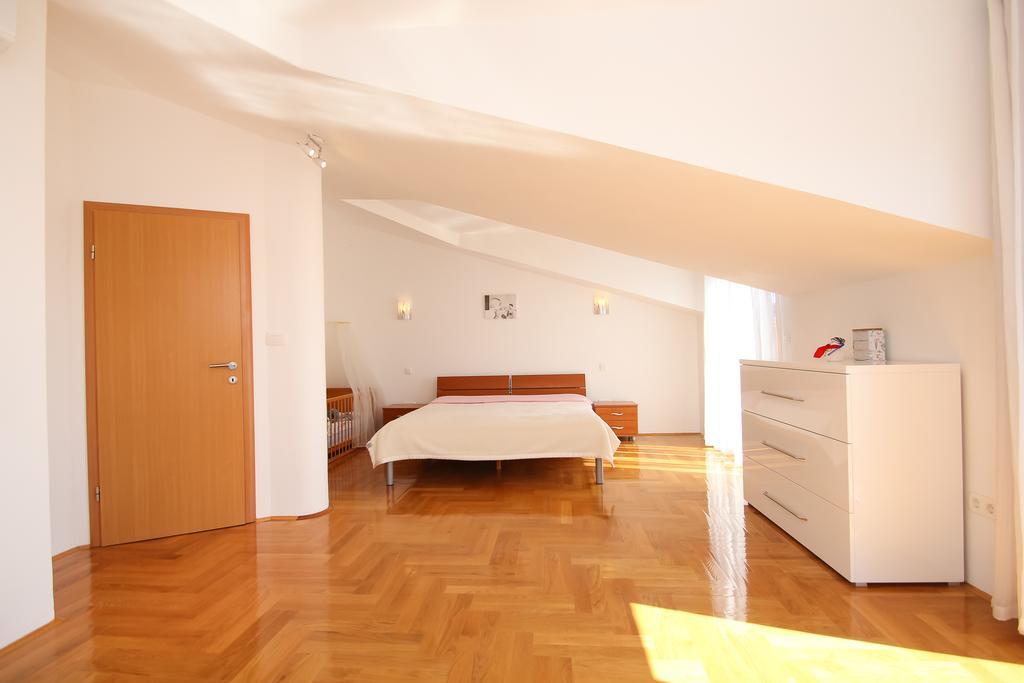 Apartman Dominik Trogir Exteriér fotografie